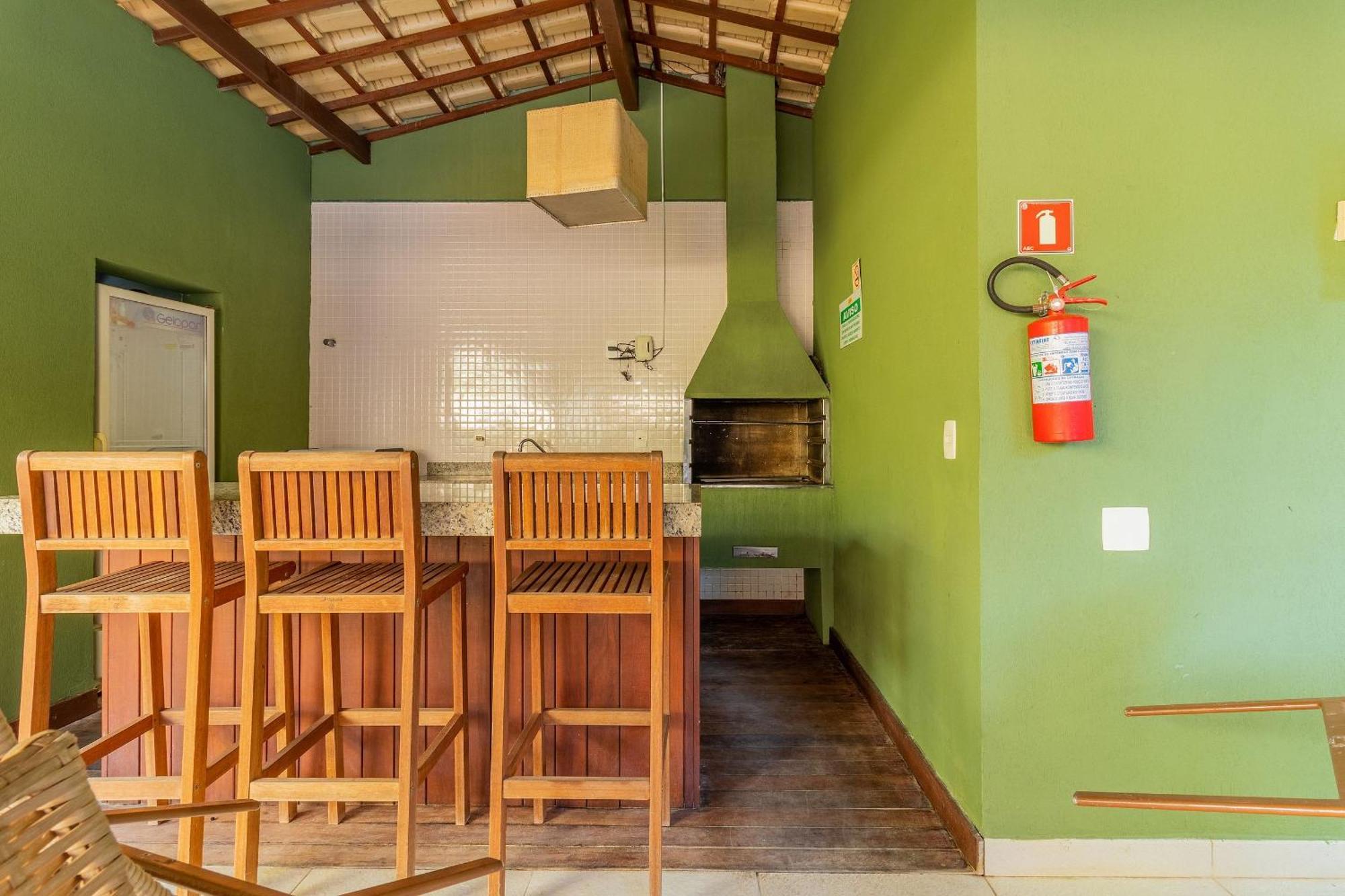 PF35 Ótimo Quarto e Sala a 25m da Praia Praia do Forte Esterno foto