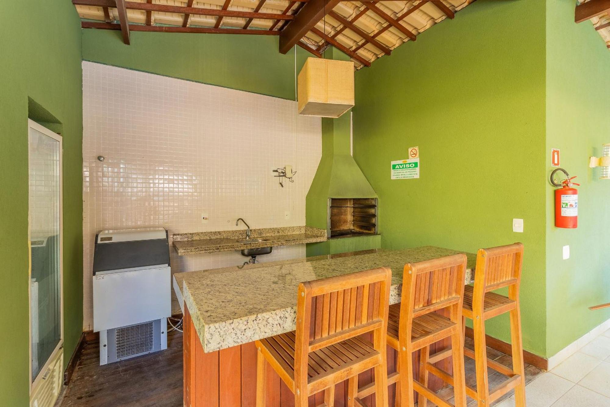 PF35 Ótimo Quarto e Sala a 25m da Praia Praia do Forte Esterno foto